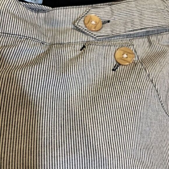 IZOD Nautical Navy and White Pinstripe Pants Cropped Cotton Buttons Size 10 - Picture 11 of 11